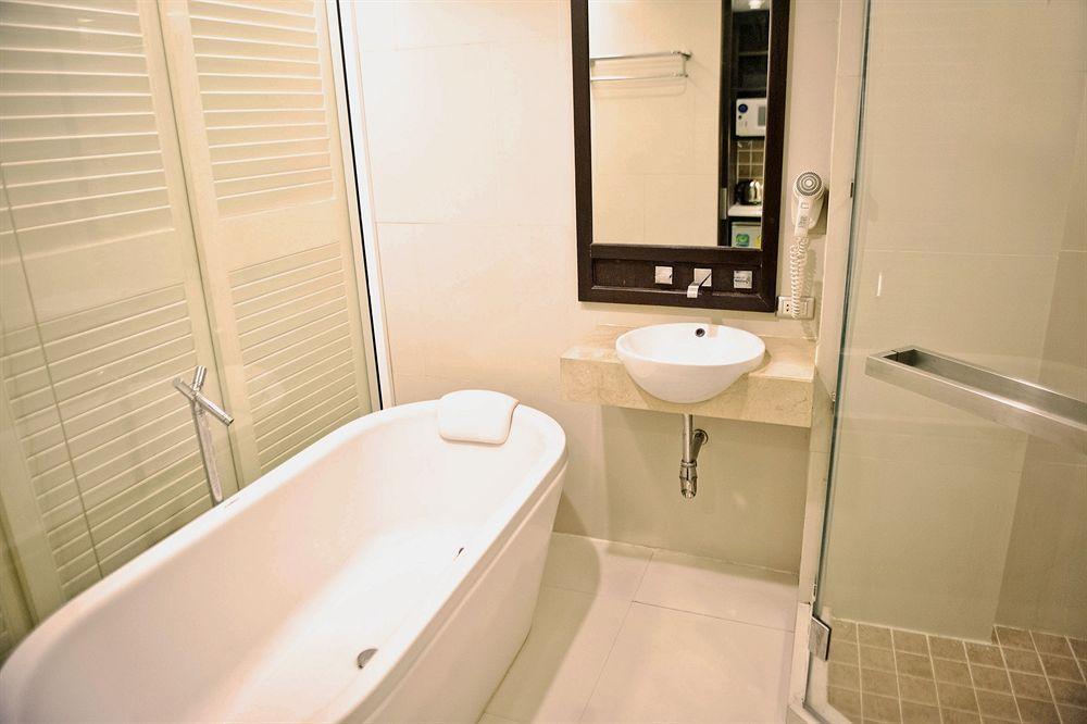 Vacio Suite Bangkok Kültér fotó