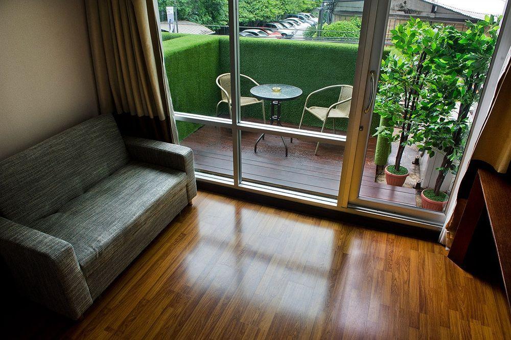Vacio Suite Bangkok Kültér fotó